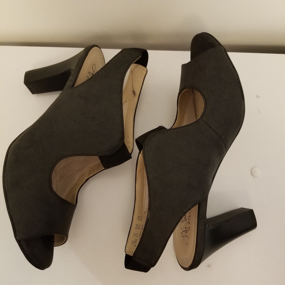 Life Stride size 8.5 NWOT